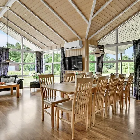 Beautiful Home In Oksbol With Sauna *