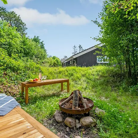 Hindbaervangen Iv * Oksbøl